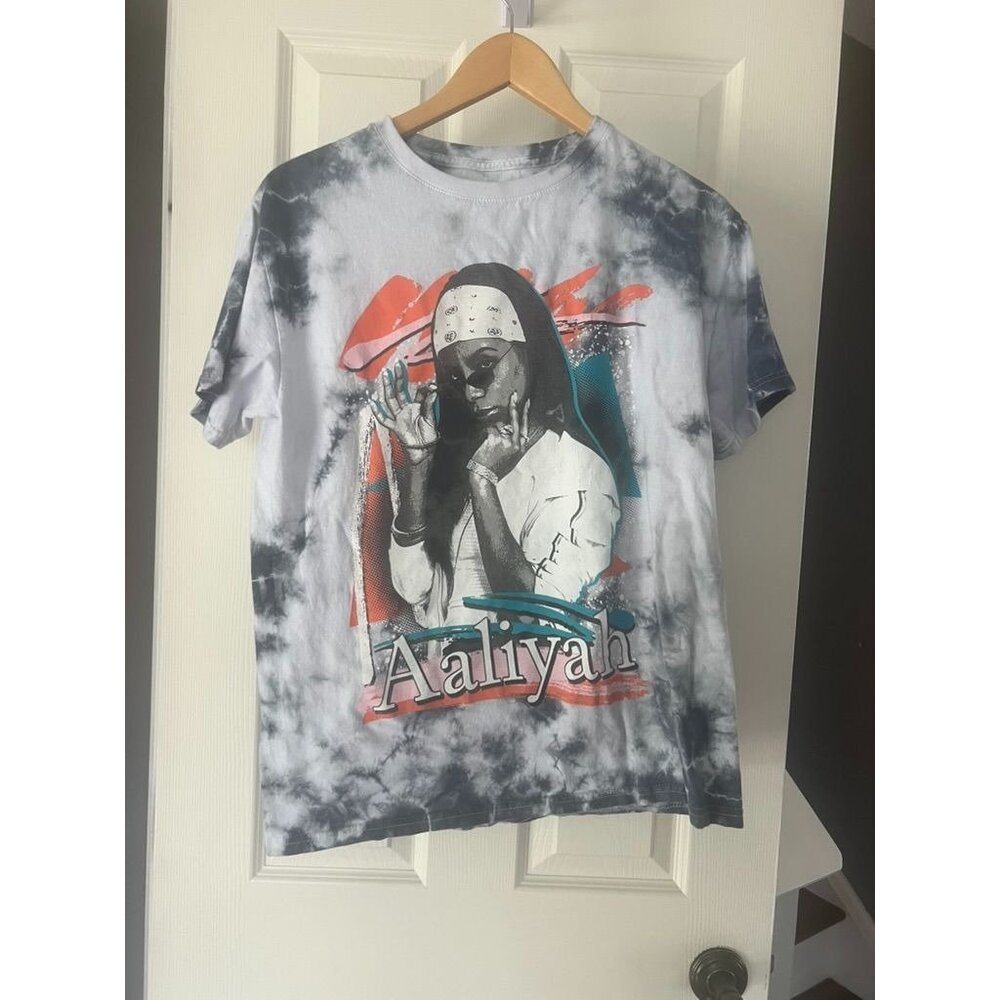 Aaliyah Graphic Tie Dye Bandana 90s Style Music T-Shirt Size M Medium